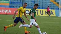 Fotbalisté Zlína (ve žlutých dresech) remizovali ve 3. kole FORTUNA:LIGY s Jabloncem 1:1.