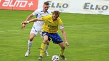 Fotbalisté Zlína (žluté dresy) v posledním domácím zápase letošní sezony hostili Liberec.