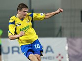  Tomáš Poznar (ve žlutém), fotbal Zlín. 