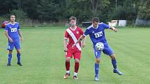 Dvizní fotbalisté Slavičína (v modrém) v rámci středečního 1. kola MOL Cupu doma vyřadili třetiligový Frýdek-Místek v prodloužení 3:2.