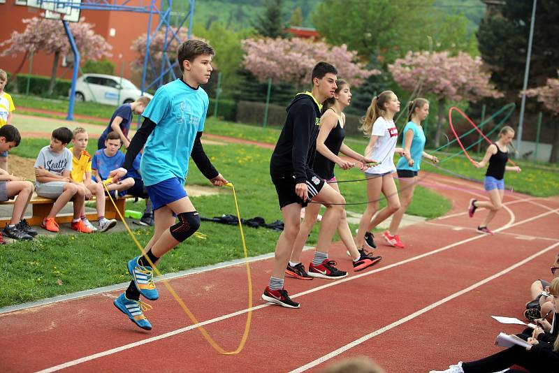 Odznaku Všestrannosti Olympijských Vítězů v ZŠ Mánesova v Otrokovicích.