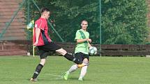 Fotbalisté Slopného (zelené dresy) si v Lize4 poradil s Drnovicemi, které díky hattricku Martina Váni zdolal 3:2. Foto: pro Deník/Jan Zahnaš