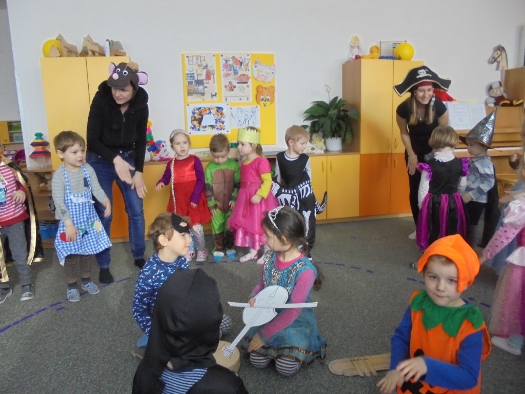 Masopustní veselí si užily děti ve fryštácké mateřince. Dováděly na  karnevale - Zlínský deník