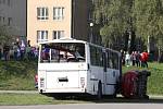 Hasiči cvičili zásah při nehodě autobusu a dvou automobilů