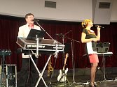 V luhačovickém Městském domě kultury Elektra se v sobotu 17. listopadu 2012 konala Šláger paráda. Zahrála slovenská kapela Progres a DuoSonet. Hodinu a půl zábavu natáčel slovenská televize Šlágr TV.