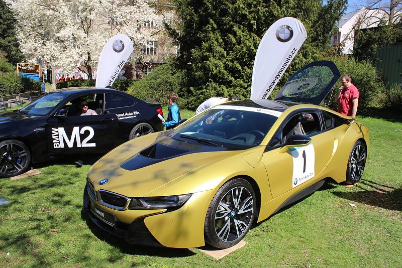 Na 2. ročníku automobilové show CzechDrive si přišli na své zejména zarytí automobiloví fanoušci. Počty exponátů se vyšplhaly téměř ke dvou stovkám.