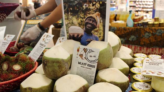 Africké trhy lákají čerstvým ovocem
