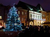 Vánoční strom na náměstí Míru ve Zlíně. Ilustrační foto