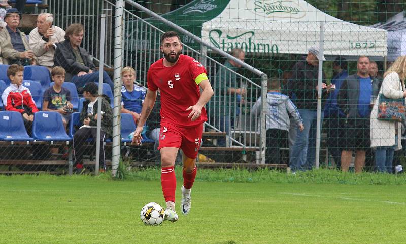 Fotbalisté Zlína (žluté dresy) ve 2. kole MOL Cupu zvítězili na hřišti divizního Startu Brno 3:0