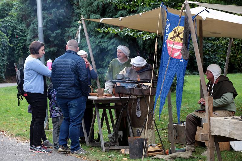 Žijeme středověkem v parku u zlínského zámku