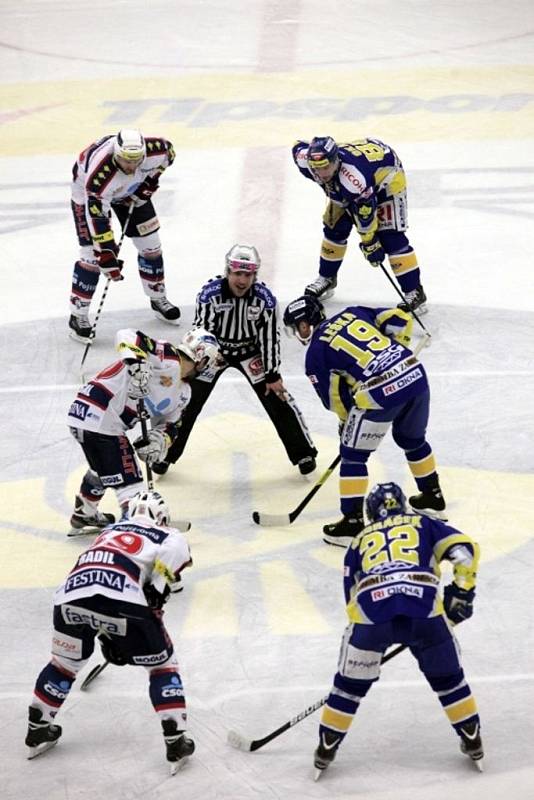  PSG Zlín – HC ČSOB pojišťovna Pardubice.