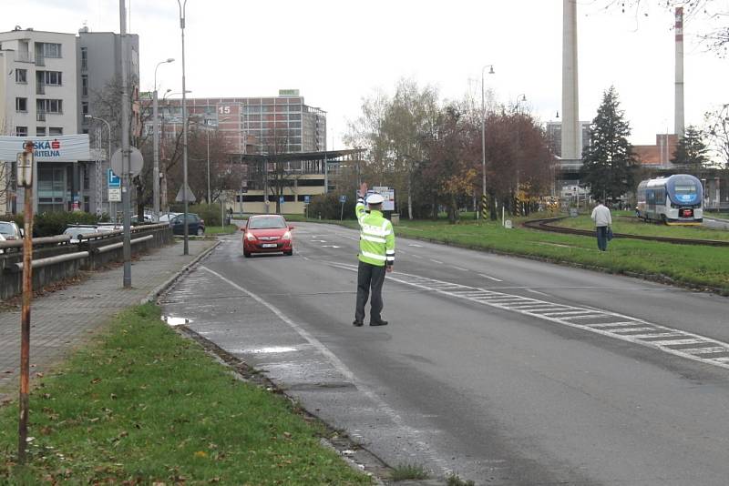 Dopravní nehoda na ulici Vodní ve Zlíně- „Trojťukanec“ blokoval dopravu v centru města