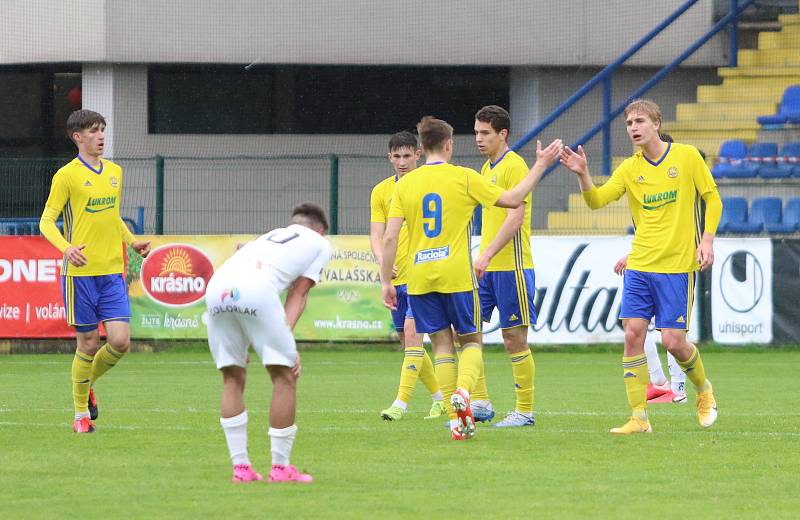 Fotbalisté Zlína B se v sobotu dopoledne utkali s juniorkou Slovácka.