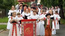 Tlumačov na Zlínsku v sobotu 19. června patřil folklóru. Tradiční průvod sledovali desítky místních obyvatel.