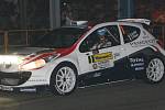 První desítka úvodní noční rychlostní zkoušky Barum Rally Zlín
