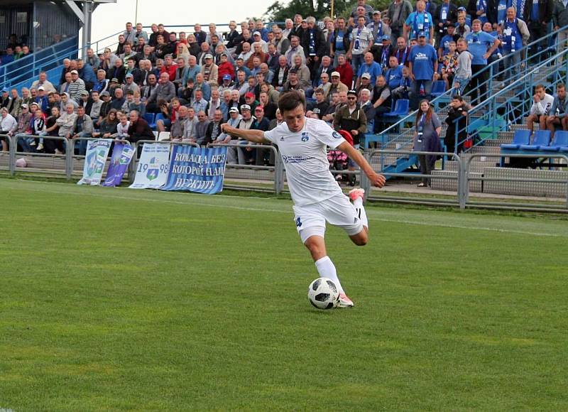 Zkušený levý obránce Vitali Trubila zakončil svoji bohatou hráčskou kariéru v týmu FC Slutsk.