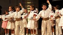 Zlínský Škrpálek 2013.MŠ Strání, folklórní vystoupení pečení buchet.