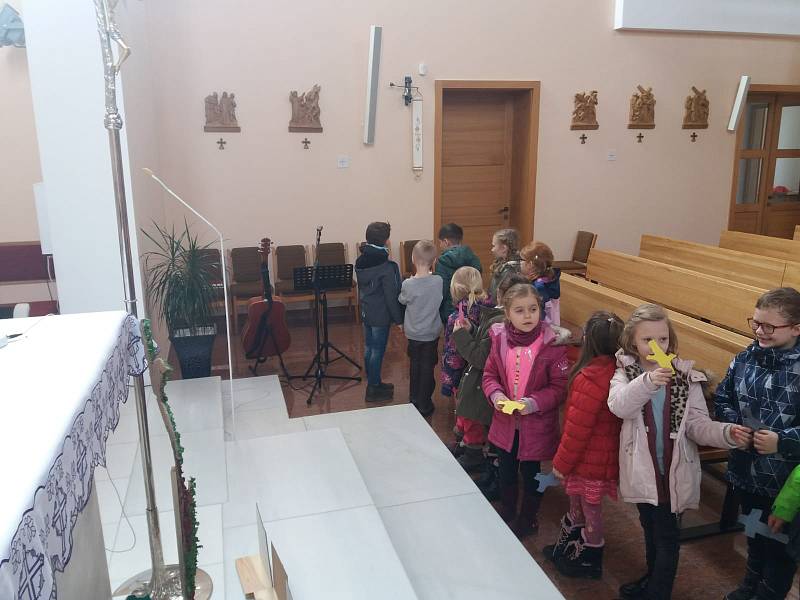 Děti se seznámily s Křížovou cestou.