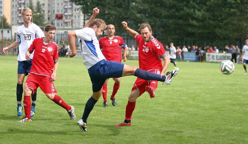 Divize E, FC Elseremo Brumov (červení) - TVD Slavičín