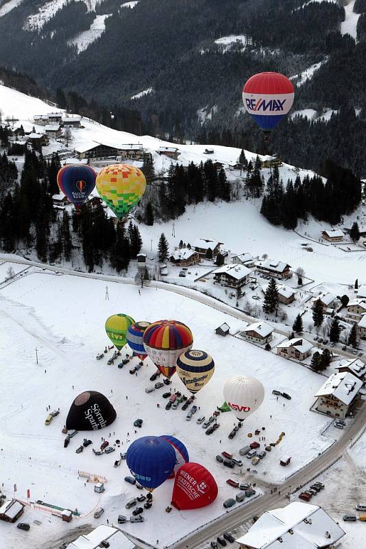 6. Hanneshof Balloon Trophy Filzmoos 2015  Mezinárodní setkání balonářů v v Alpách v Rakousku.  Start z městečka Filzmoos.