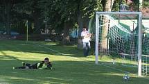 Fotbalisté Slopného (zelené dresy) si v Lize4 poradil s Drnovicemi, které díky hattricku Martina Váni zdolal 3:2. Foto: pro Deník/Jan Zahnaš