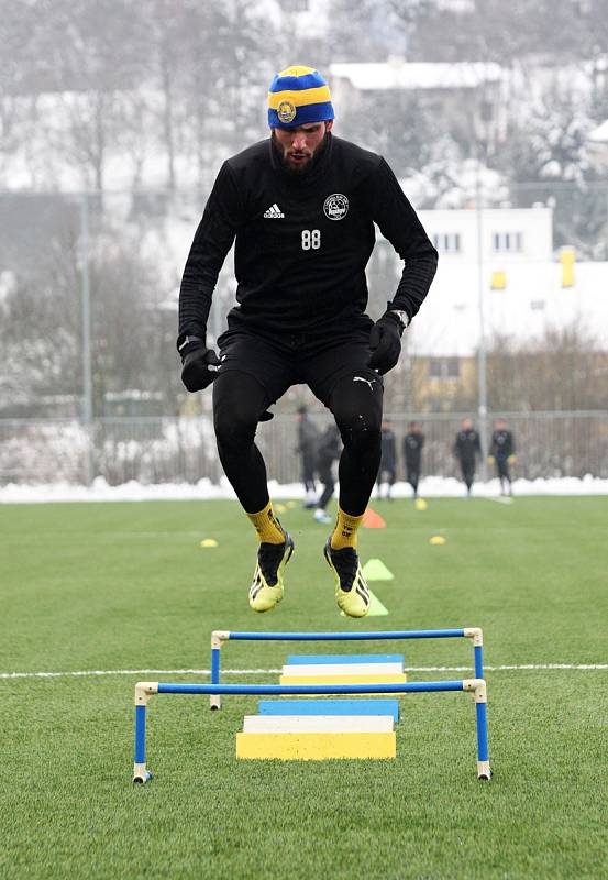 Fotbalisté Zlína v sobotu odpoledne poprvé trénovali na hřišti. Trenér Michal Bílek svěřence vůbec nešetřil.