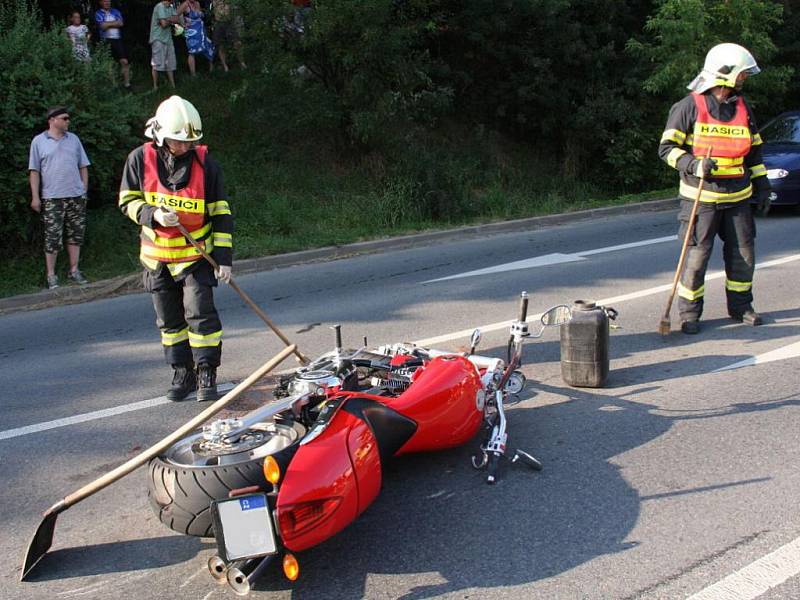 Série dopravních nehod a havárií ve Zlíně a okolí.