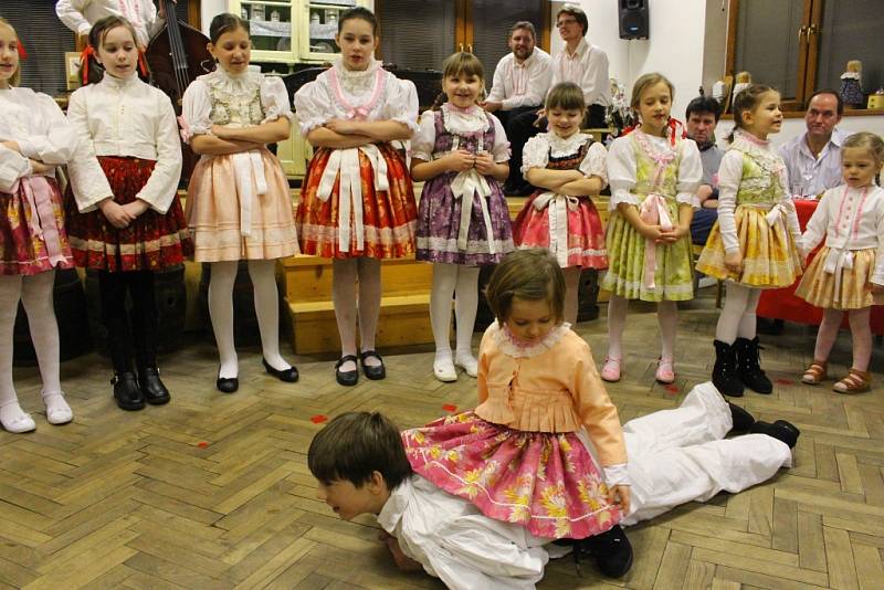 V sobotu 7. února 2014 se v obci Kelníky konal 12. Kelnický košt slivovice.