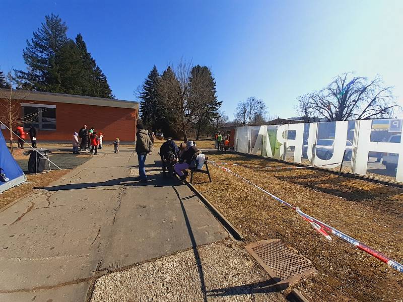 Krajské asistenční centrum pomoci Ukrajině ve Zlíně přijme denně okolo 400 lidí z Ukrajiny, kteří odešli před válkou do Česka. Především ženy a děti.