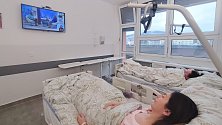 Pacienti už mohou ve zlínské nemocnici sledovat televizi zadarmo.
