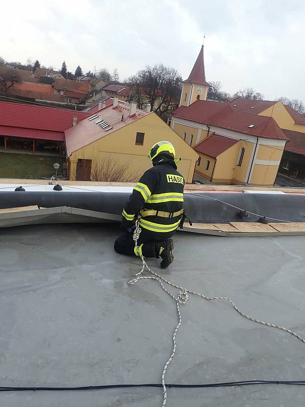 Zásahy hasičů kvůli silnému vichru ve Zlínském kraji - 30. 1. 2022
