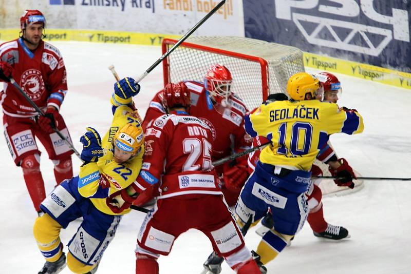 PSG Zlín - HC Oceláři Třinec. 