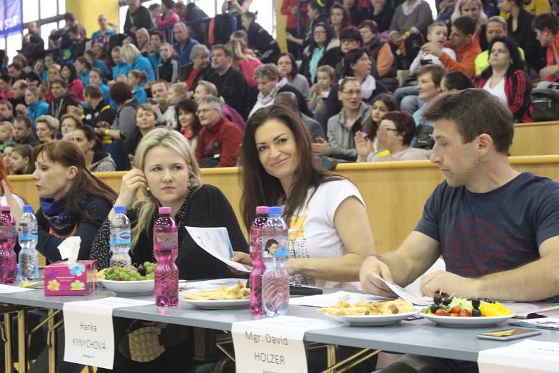 12.  ročník soutěže v aerobiku o pohár starosty Tlumačova v Otrokovické sportovní hale.