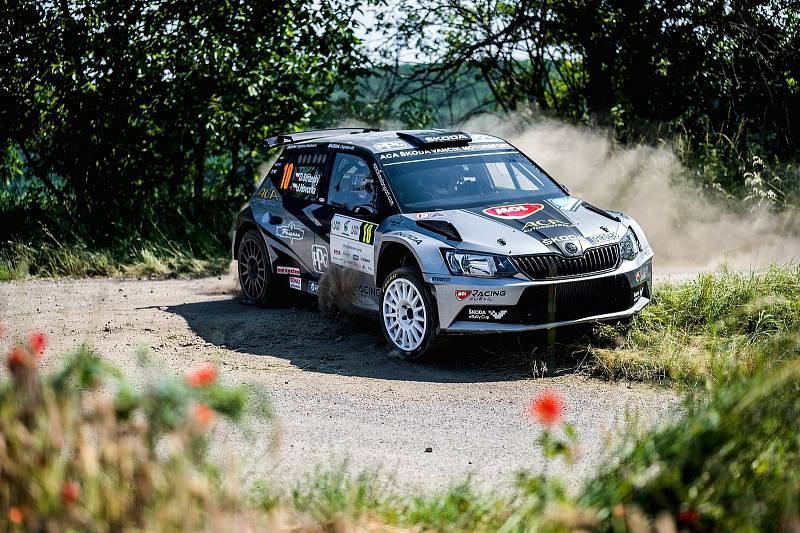 Spokojen  s pátým místem se vrátil z hustopečské rallye kelčský automobilový závodník Dominik Stříteský, jenž pilotuje Škodu Fabii R5.