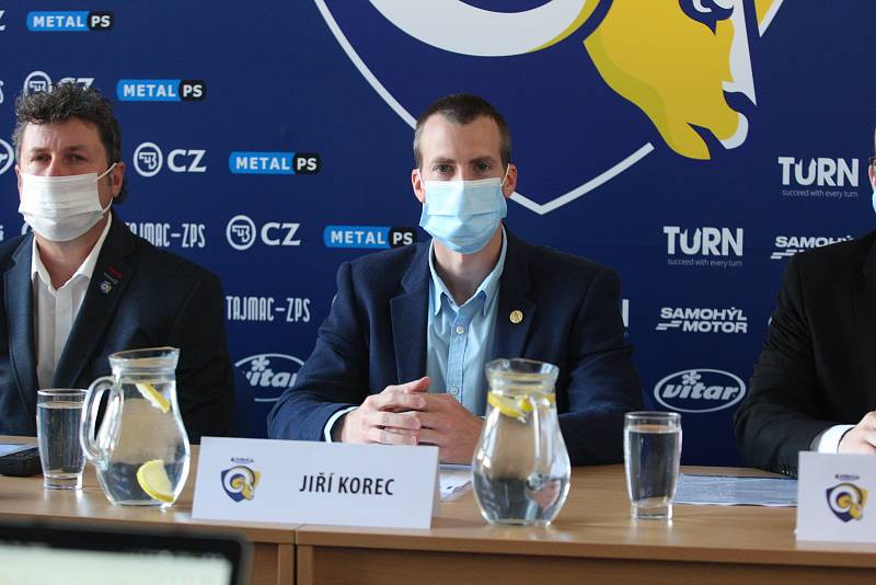 V úterý se uskutečnila tisková konference klubu PSG Berani Zlín před další extraligovou sezonu. Na snímku primátor Jiří Korec.