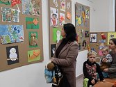 Galerie G hostila vernisáž výstavy dětských prací.