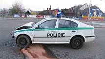 Nehoda policejního auta s taxíkem, Zlín, Malenovice