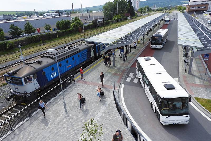 DOPRAVNÍ TERMINÁL UHERSKÝ BROD – II. ETAPA. Hlavní cena v kategorii Dopravní, inženýrské a ekologické stavby.