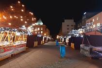 Zlínské tržiště Pod Kaštany, bylo rozšířeno i na náměstí Míru ve Zlíně.
