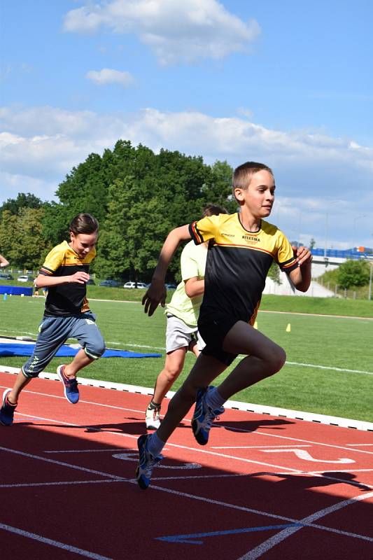 Okolo 1500 sportovců se v pondělí zúčastnilo úvodního závodu po koronavirovém restartu sezony ve Zlínském kraji – Spolu na startu.