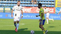 Fotbalisté Zlína (žluté dresy) v 5. kole FORTUNA:LIGY prohráli doma s Olomoucí 1:4.