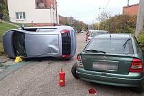 Zlínské hasiče v neděli zaměstnaly dvě dopravní nehody v krajském městě, 16. října 2022.