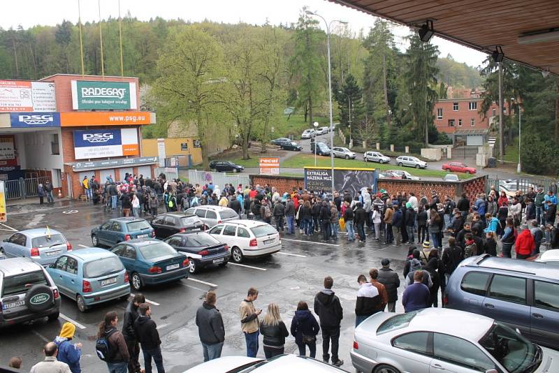 Předprodej vstupenek na hokejové finále Zlín – Brno