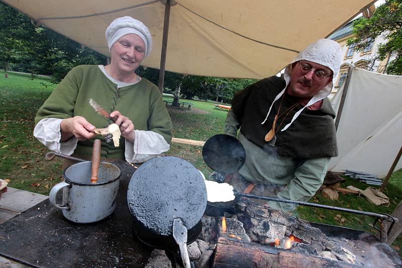 Žijeme středověkem v parku u zlínského zámku