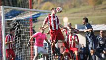 Fotbalisté Brumova (bílo-červení) v 11. kole divize E remizovali v derby se Slavičínem 1:1.