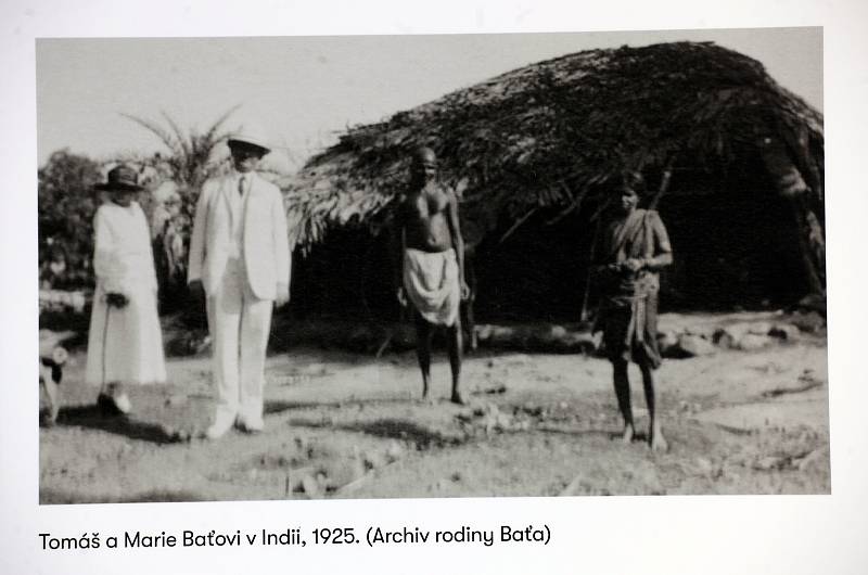 Tomáš a Marie Baťovi v Indii, fotografie z roku 1925, výstava Tomáš Baťa, světový podnikatel, který sloužil