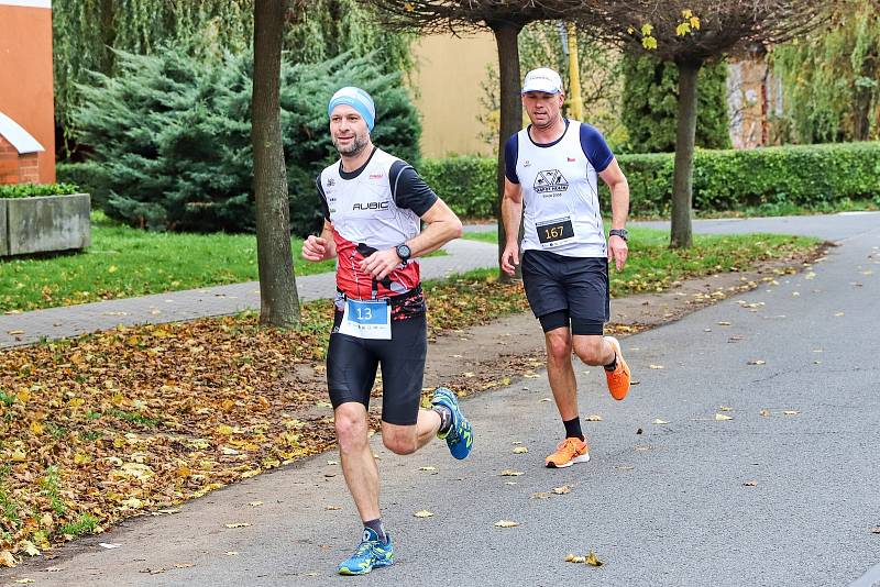 Atleti z TJ Jiskra Otrokovice ve spolupráci s rodinou Podmolíkových, kamarády a přáteli, v sobotu uspořádali 22. ročník Otrokovického půlmaratonu. Ten byl také Mistrovstvím Moravy a Slezska v půlmaratonu mužů a žen. Foto: pro Deník/Milan Mikšík