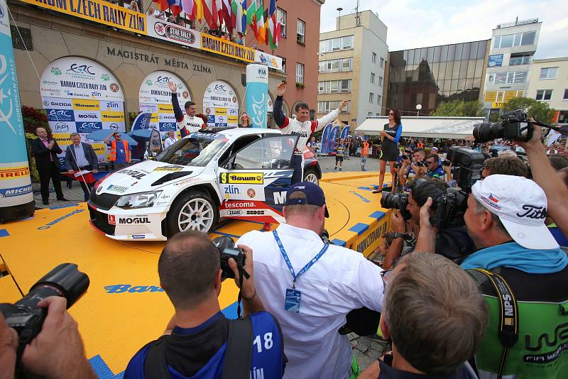 Barum Czech Rally Zlín 2017 start na náměstí Míru ve Zlíně