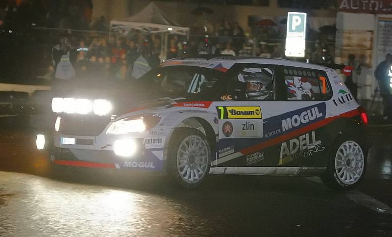 Barum rally: noční rychlostní zkouška ve Zlíně