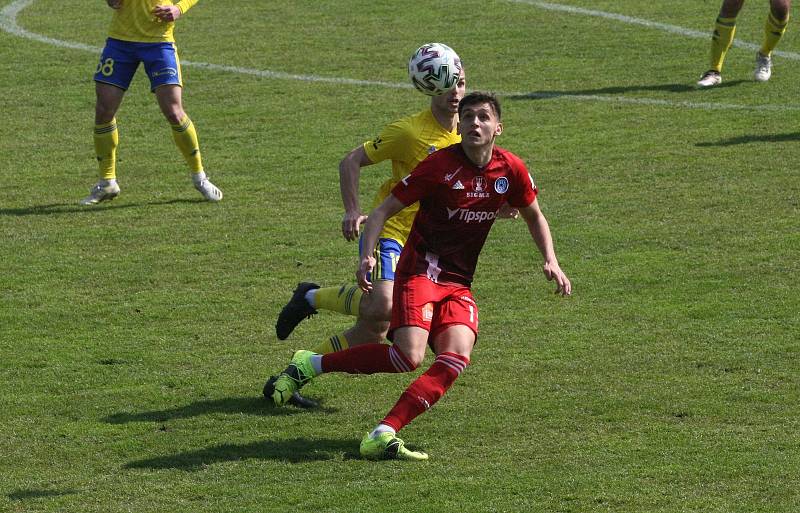 Fotbalisté Zlína (ve žlutých dresech) se v reprezentační přestávce utkali se Sigmou Olomouc.